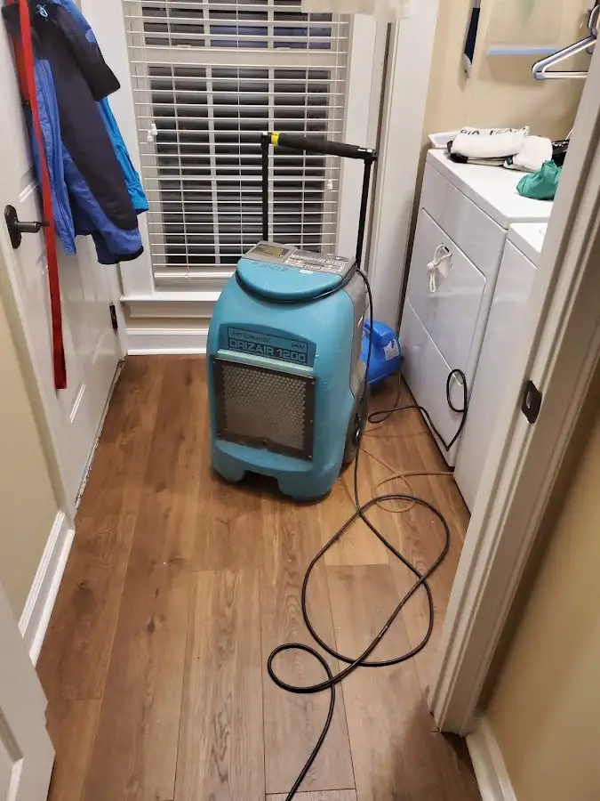 Commercial dehumidifier deployed for Crawl Space Restoration in Dumas
